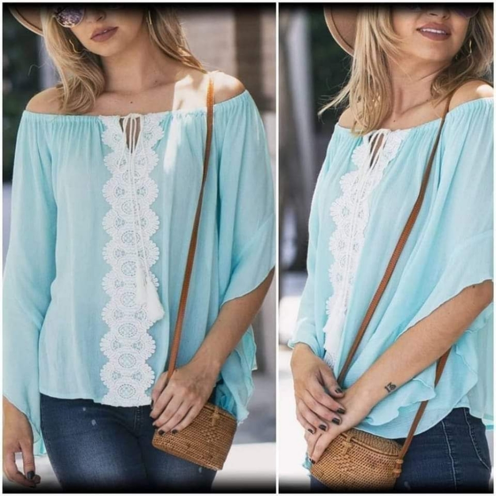 Off the shoulder flutter sleeve crochet lace top